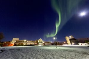 Northern lights over UiT, campus Tromsø