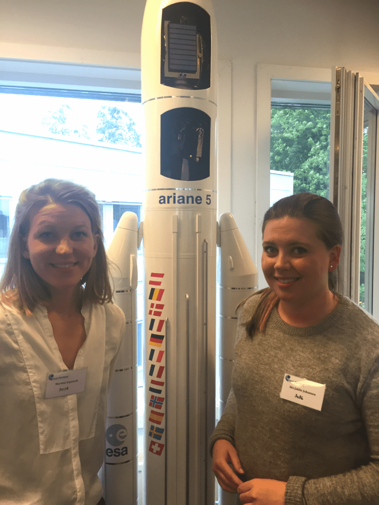 Photo: Martine Espeseth (CIRFA, UiT) and Ida Jaklin Johansen (Kongsberg Spacetec)